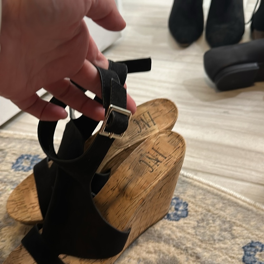 INC, international concepts, cork, wedge, black, high, back shoe - Picture 4 of 6